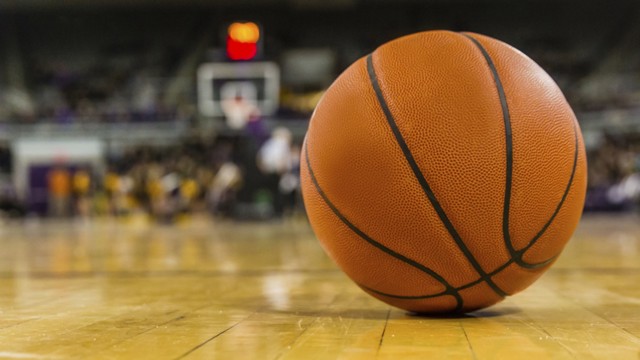 Запасаемся дудками: На следующей неделе великолучан ожидает большой праздник баскетбола