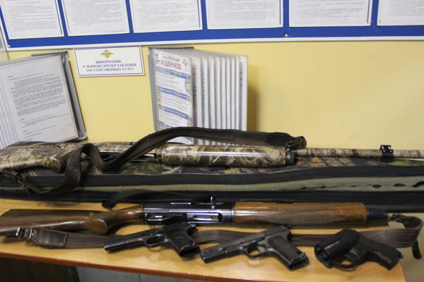 Сдал оружие — получил деньги: Жителей Псковской области призывают сдать оружие за вознаграждение