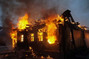 В Гдовском районе сгорел дачный дом
