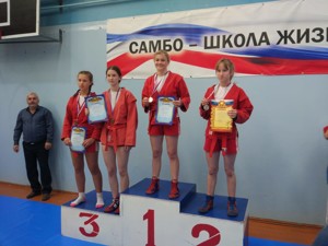 Великолукские самбисты привезли три медали из Тверской области