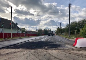 В Великих Луках идет реконструкция улицы Ухтомского