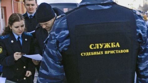 Судебные приставы Псковской области пресекли попытки пронести гражданами 108 единиц оружия в залы суда