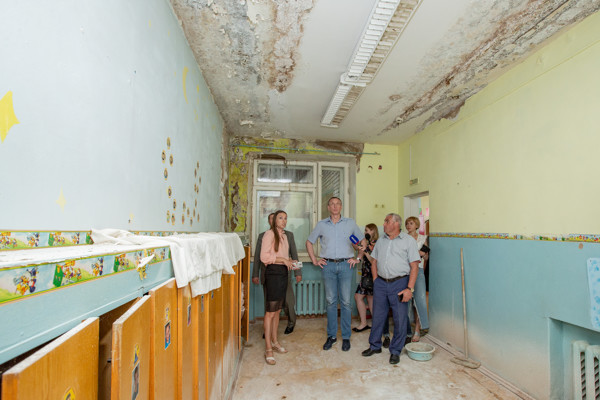 Александр Козловский по просьбе губернатора провел рабочее совещание в детском саду в Переслегино