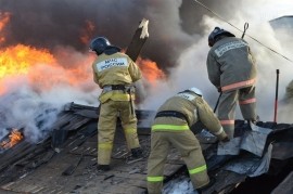 В Куньинском районе сгорел дом, в Пустошке нашли взрывоопасный предмет