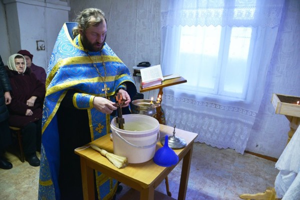 В деревне Иваново Великолукского района состоялось первое богослужение